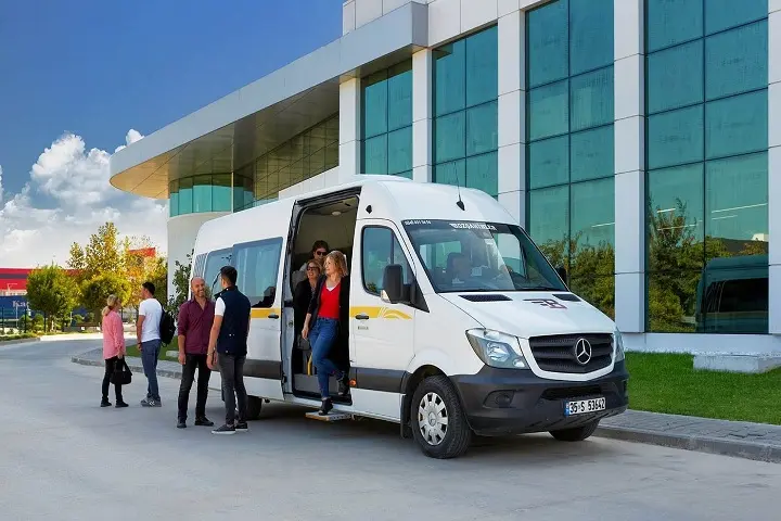 Corporate employee and executive transportation